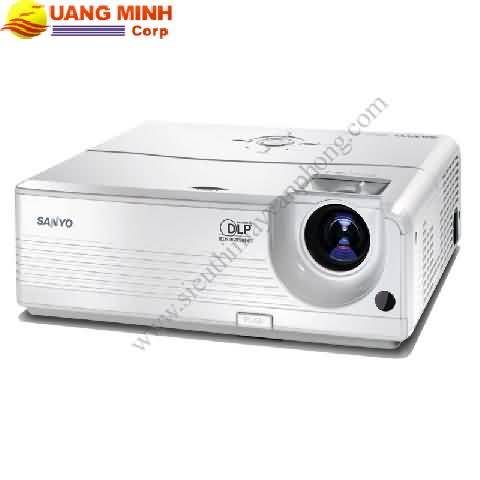 Máy chiếu ( projector ) SANYO PDG-DSU 30
